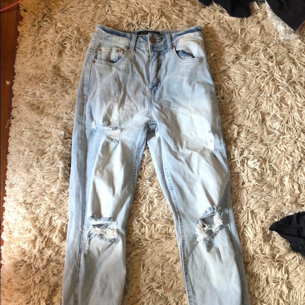 Ripped Mom Jeans